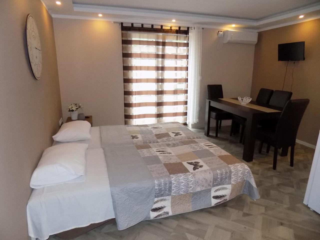 Apartman Bogić Apartment Golubac Bagian luar foto